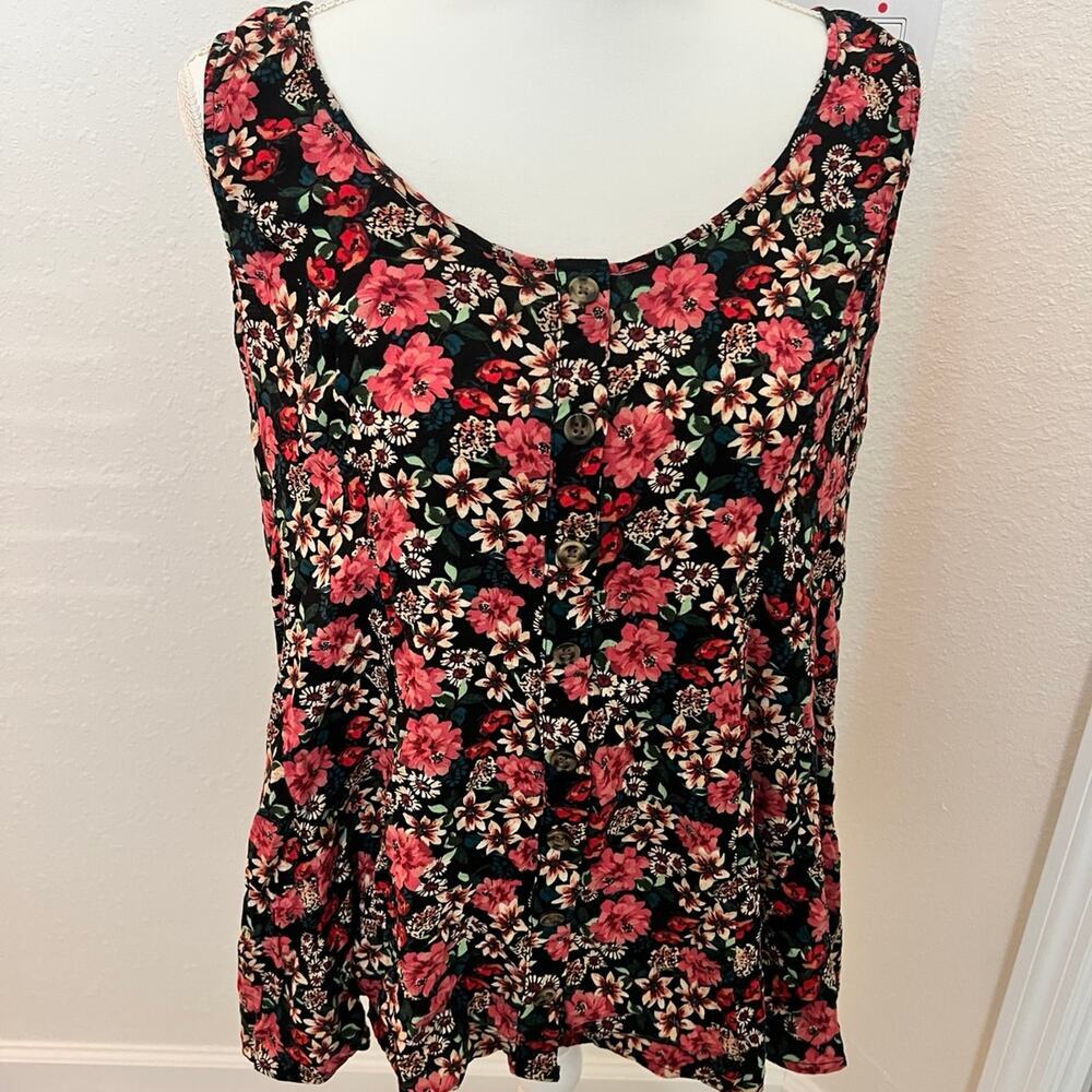 Torrid Sleeveless Blouse 2